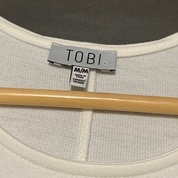 New- White M Tobi Dress - Engagement or Shower🥂 - Picture 4 of 9